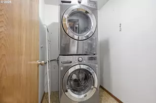 15565 SW Bristol Ln, Beaverton, OR 97007 - Photo 18