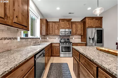 845 NW Sacajawea St, Camas, WA 98607 - Photo 14