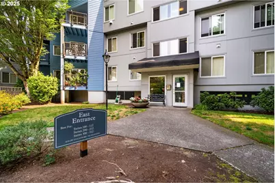 8720 SW Tualatin Rd #110, Tualatin, OR 97062 - Photo 1