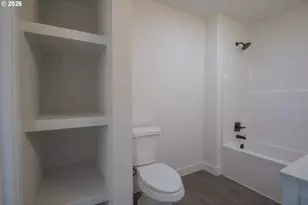 4726 NE 111th Ave, Portland, OR 97220 - Photo 12