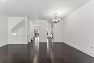 724 NW 118th Ave, Portland, OR 97229 - Photo 6