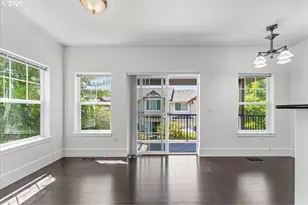 724 NW 118th Ave, Portland, OR 97229 - Photo 10