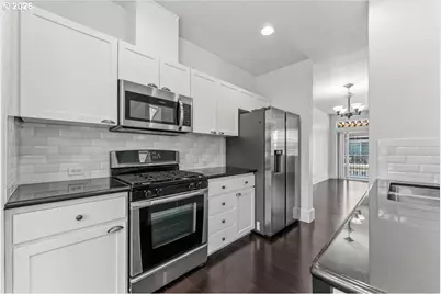 724 NW 118th Ave, Portland, OR 97229 - Photo 16