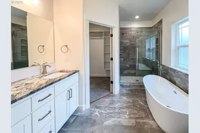 625 NE Cummins St, Roseburg, OR 97470 - Photo 28