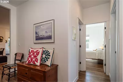 625 NE Cummins St, Roseburg, OR 97470 - Photo 32