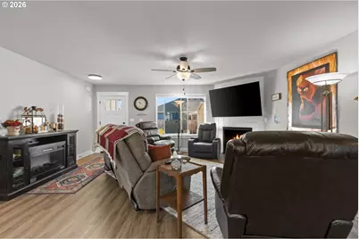 669 NW T St, Winston, OR 97496 - Photo 8