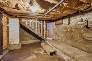 13207 SE Raymond St, Portland, OR 97236 - Photo 32