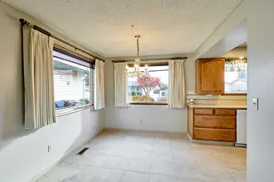 163 W Clackamas Cir, Woodburn, OR 97071 - Photo 6