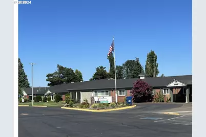 163 W Clackamas Cir, Woodburn, OR 97071 - Photo 32