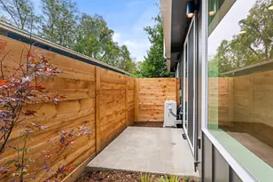 8418 SE Clay St, Portland, OR 97216 - Photo 8