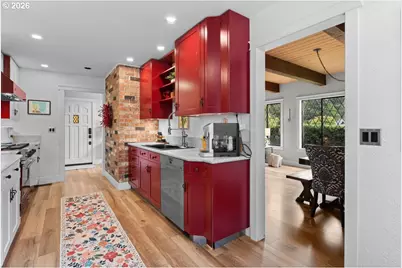 17965 Lake Haven Dr, Lake Oswego, OR 97035 - Photo 10
