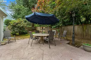17965 Lake Haven Dr, Lake Oswego, OR 97035 - Photo 36