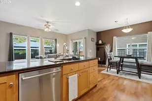 1952 NW Yohn Ranch Dr, McMinnville, OR 97128 - Photo 8