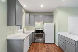 1195 NE 86th Way, Hillsboro, OR 97006 - Photo 10