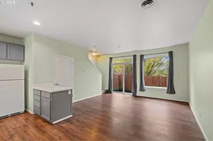 1195 NE 86th Way, Hillsboro, OR 97006 - Photo 8