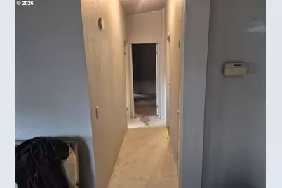 386 La Casa St, Eugene, OR 97402 - Photo 14