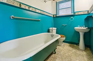 524 SE 46th Ave, Portland, OR 97215 - Photo 12