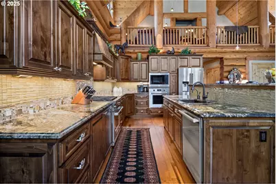 89790 E Morrison Ln, Government Camp, OR 97028 - Photo 14