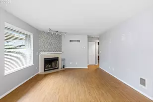 4000 Carman Dr, Lake Oswego, OR 97035 - Photo 8