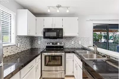 4000 Carman Dr #71, Lake Oswego, OR 97035 - Photo 6