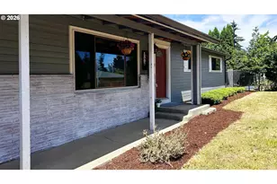1307 NE 190th Pl, Portland, OR 97230 - Photo 2