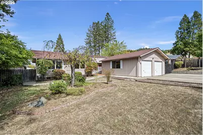 286 E Bradley Ct, Roseburg, OR 97470 - Photo 34