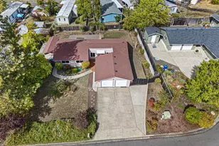 286 E Bradley Ct, Roseburg, OR 97470 - Photo 36