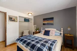 930 Prescott Ln, Springfield, OR 97477 - Photo 16