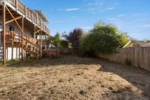 930 Prescott Ln, Springfield, OR 97477 - Photo 24