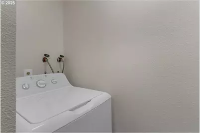 94 Cervantes Cir, Lake Oswego, OR 97035 - Photo 18