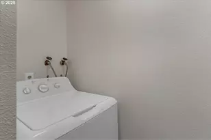 94 Cervantes Cir, Lake Oswego, OR 97035 - Photo 18