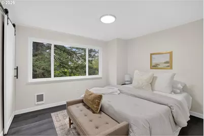 94 Cervantes Cir, Lake Oswego, OR 97035 - Photo 10