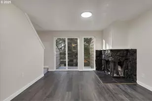 94 Cervantes Cir, Lake Oswego, OR 97035 - Photo 8