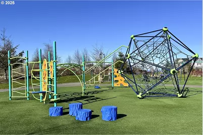 7789 NW Eleanor Ave, Portland, OR 97229 - Photo 26