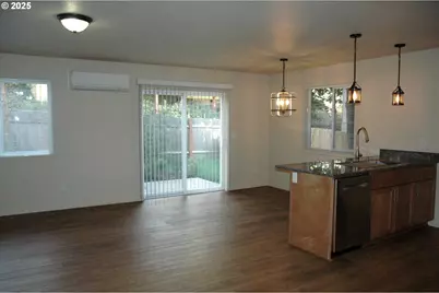 350 NW Willamina Dr, Willamina, OR 97396 - Photo 6