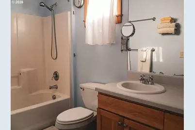 1745 Heritage Loop, Hood River, OR 97031 - Photo 28