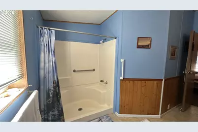 704 S Jefferson St, Condon, OR 97823 - Photo 8