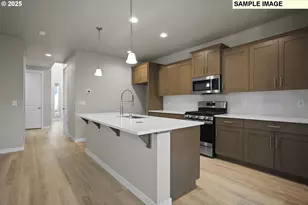 10715 NE 140th Ave, Vancouver, WA 98682 - Photo 2