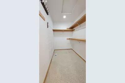 39136 Easton Ln, Springfield, OR 97478 - Photo 14