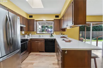 3948 NE 135th Ave, Portland, OR 97230 - Photo 12