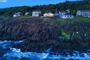 535 SW Cardinal St, Depoe Bay, OR 97341 - Photo 4