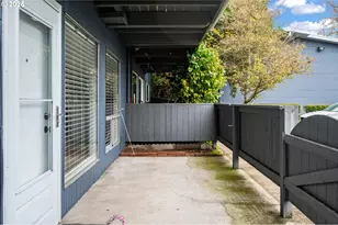 10090 SW Beaverton Hillsdale Hwy, Beaverton, OR 97005 - Photo 14