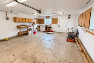 1231 N St, Springfield, OR 97477 - Photo 6