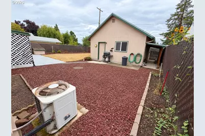 1231 N St, Springfield, OR 97477 - Photo 14