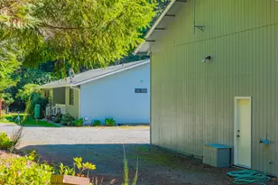 88848 Sunny Loop Ln, Bandon, OR 97411 - Photo 4