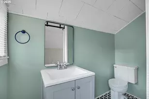 1023 NE 172nd Ave, Portland, OR 97230 - Photo 28