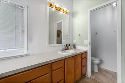 17649 S Greenfield Dr, Oregon City, OR 97045 - Photo 18