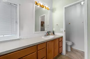 17649 S Greenfield Dr, Oregon City, OR 97045 - Photo 18