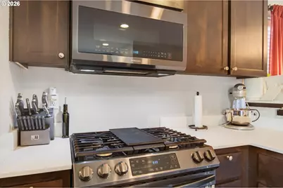 1017 S View Dr, Molalla, OR 97038 - Photo 10