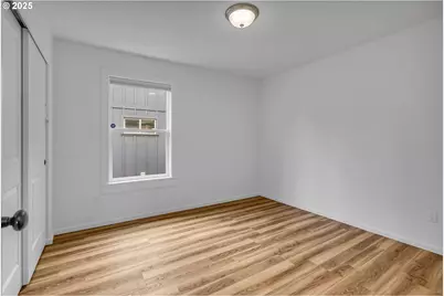 14406 E Burnside St, Portland, OR 97233 - Photo 28